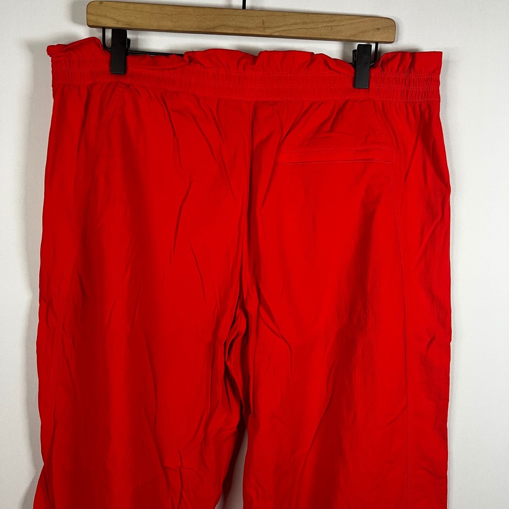 Athleta Pants Women 16 Punch Red Rise Pant Wide Leg Pull On Windbreaker Athletic - Picture 10 of 10
